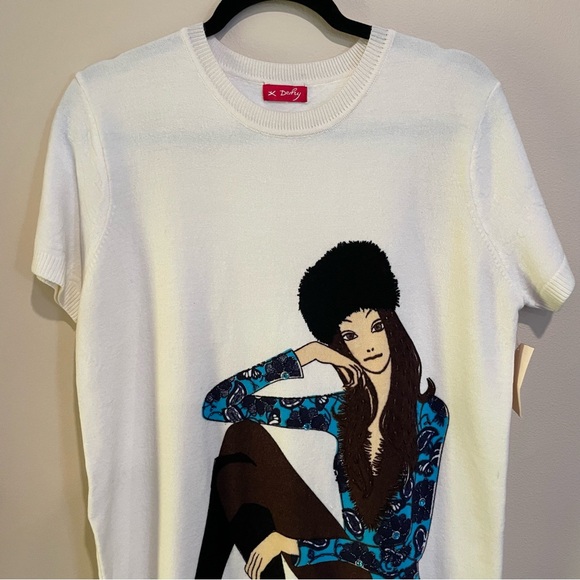 K Derhy long white top, white with vintage model, size OS - Picture 6 of 12